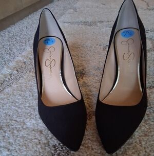 NWOT Jessica Simpson Suede Heels
